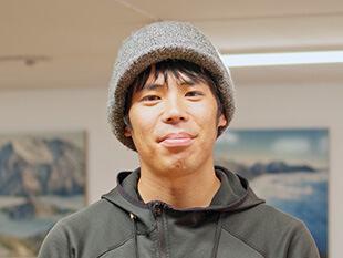 川上康人（支配人）